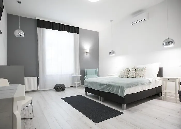 City Center Studio Apartmanok