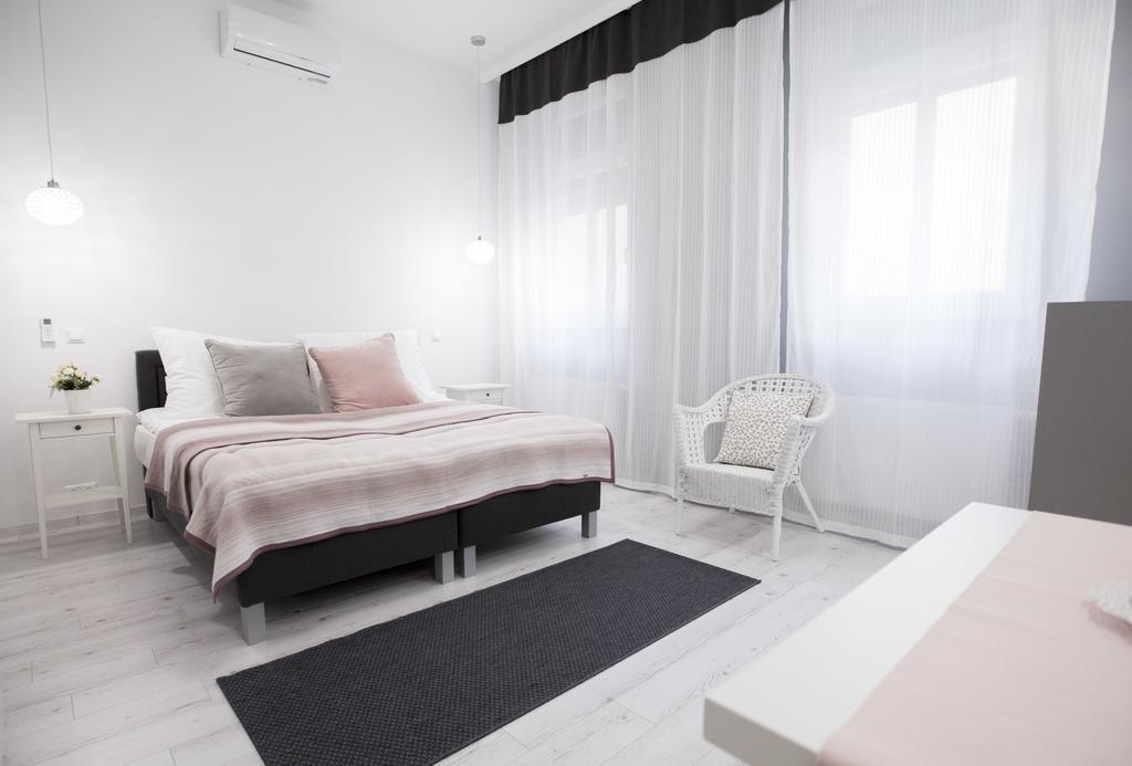 Apartament Center *